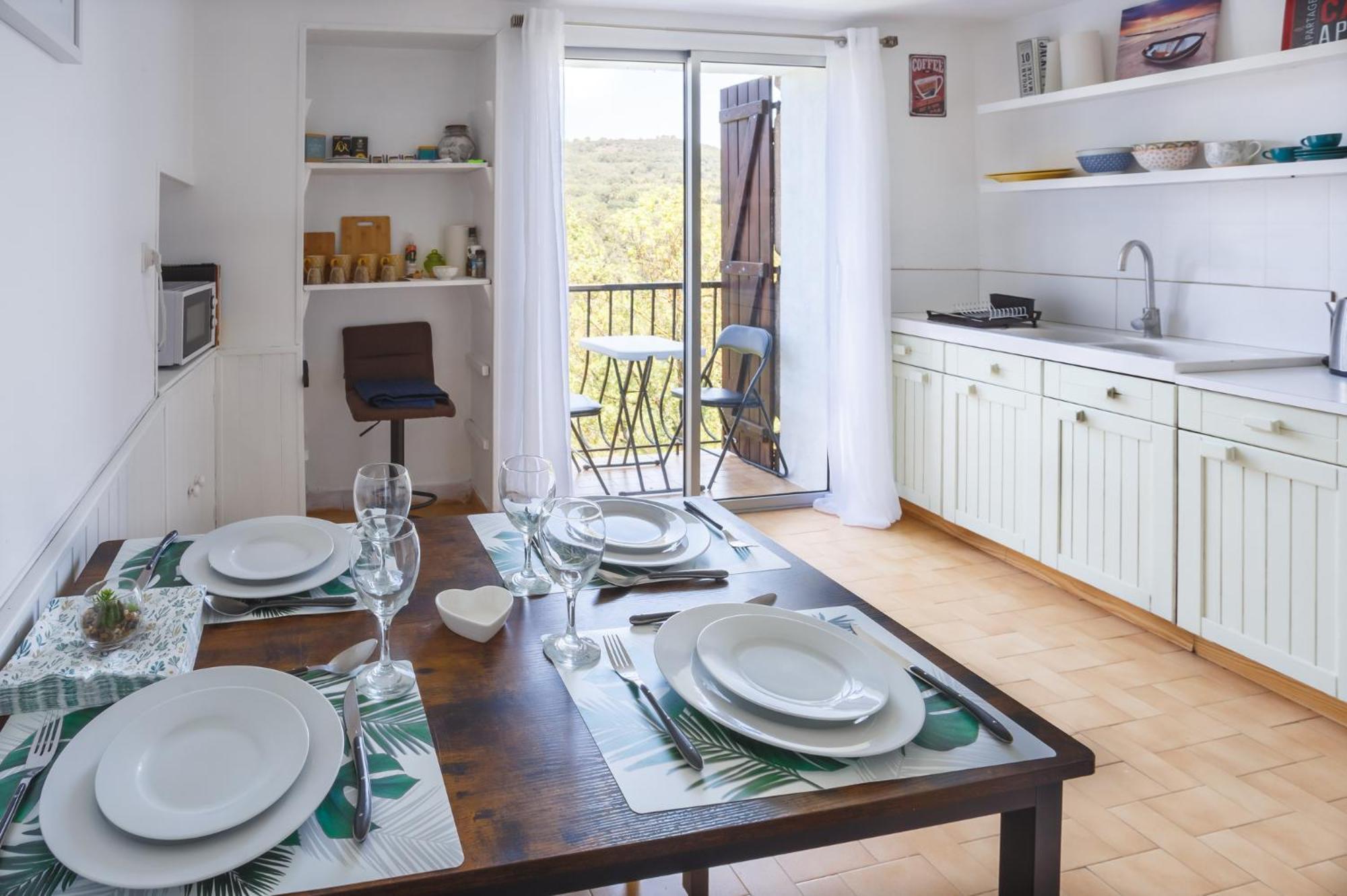 Cosy Apartment In Ancient Gabian With River And Vineyard Views Екстер'єр фото
